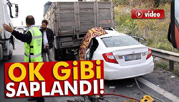 Otomobil kamyonun altına ok gibi saplandı: 1 ölü, 2’si çocuk 5 yaralı