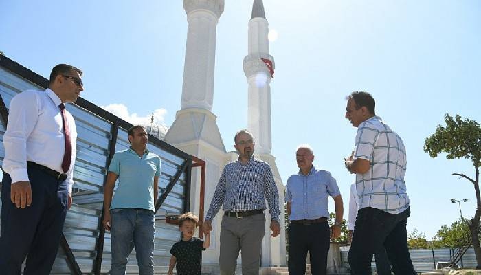 Şehitler Camii Dolup Taşıyor