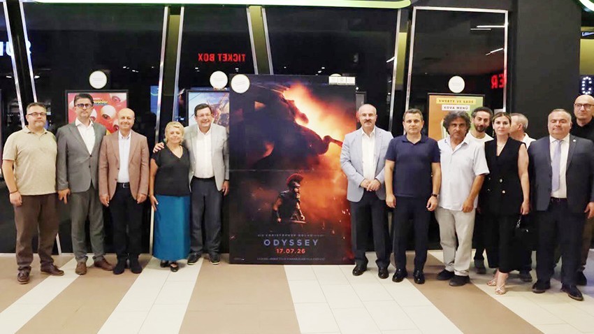 Nolan İmzalı 