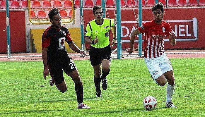 Dardanelspor,Derincespor'u 18 Mart Stadı'nda 5-1 yendi