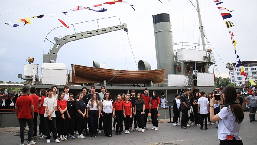 TCG Nusret Müze Gemisine Mersin'de büyük ilgi 
