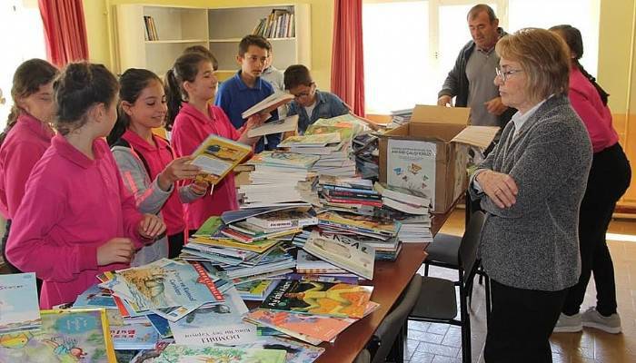 1915 Çanakkale Köprüsü yüklenici firmasından, okullara kitap bağışı