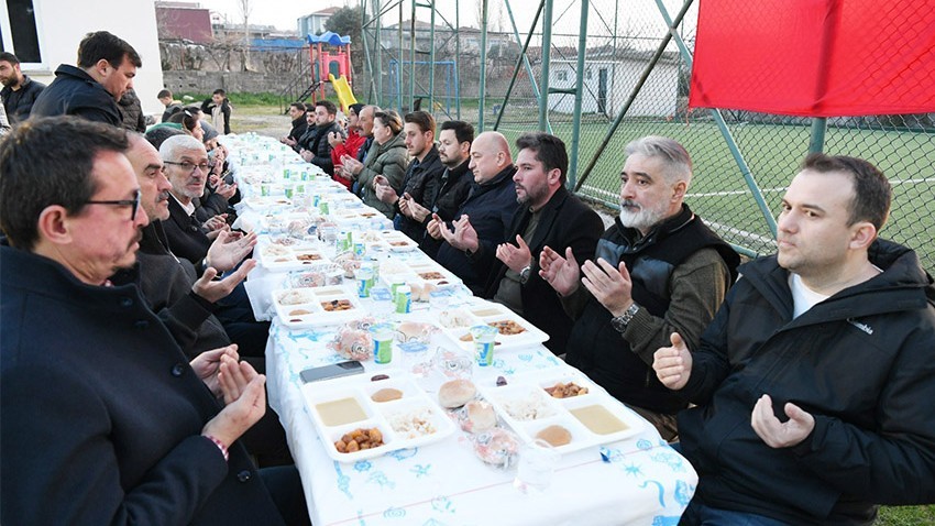 Milletvekili Ayhan Gider, Yenice Köyü’nde Vatandaşlarla İftarda Buluştu