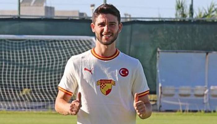 Dardanelspor'un eski oyuncusu Göztepe'ye imza attı