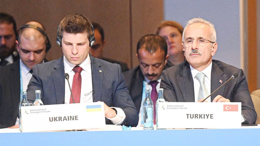 Türkiye Ukrayna’nın yeniden inşası için masada