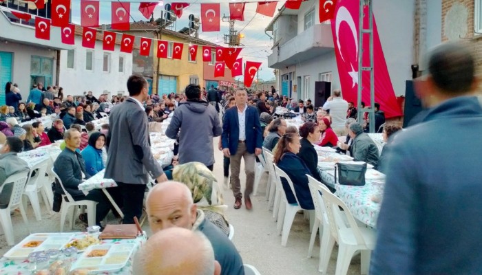 İlyasköy'de Vatandaşlara İftar Verildi  
