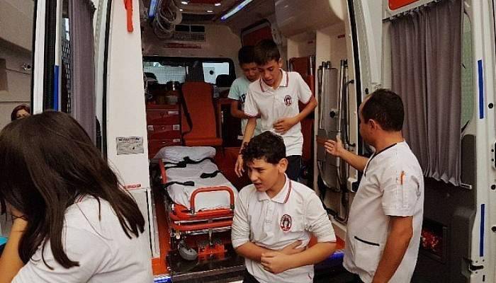 50 öğrenci sudan zehirlendi, okullar tatil edildi