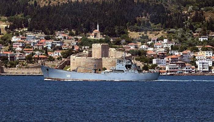 Rus savaş gemisi 'Orsk' Akdeniz'e iniyor (VİDEO)