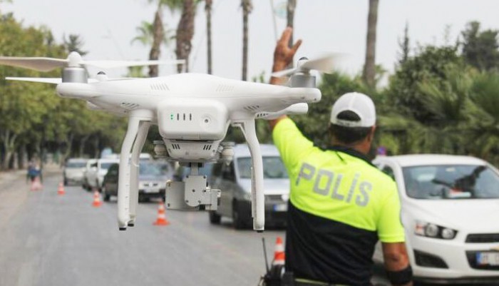  Trafiği İhlal Edenler Drone’a Yakalandılar  (VİDEO)                                                         
