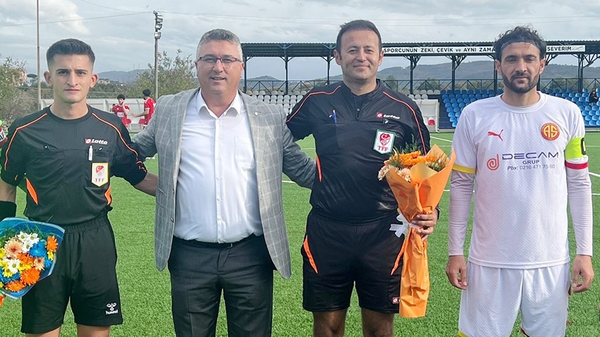 Çanakkale Futbolunda Dostluk Rüzgarı Esti