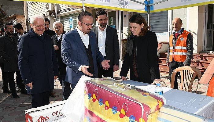 Turan’dan deprem bölgesine yardım