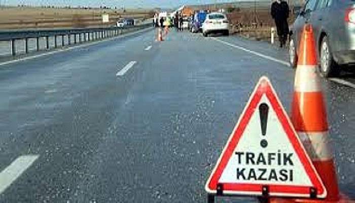  Yollar buz tuttu, 7 araç birbirine girdi