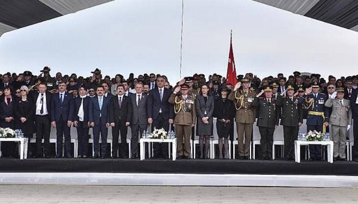 Çanakkale Kara Savaşları'nın 104'üncü yıl dönümünde gurur ve hüzün bir arada (VİDEO)