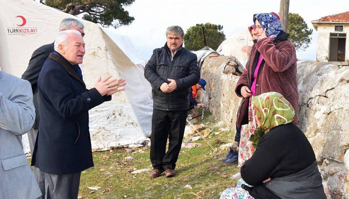 Lapseki Belediyesinden depremzedelere destek