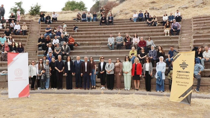 Assos’ta Akademi Buluşması