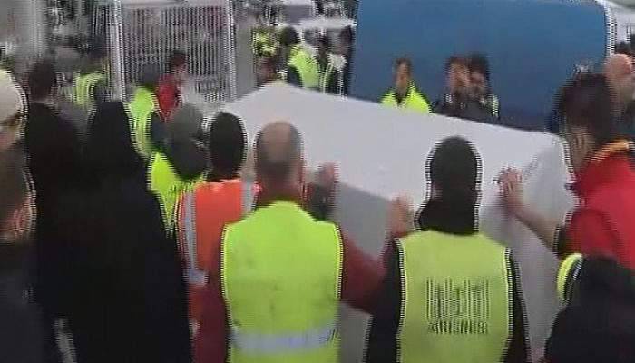 İki pilot ve bir teknisyenin cenazeleri Türkiye’ye getiridldi