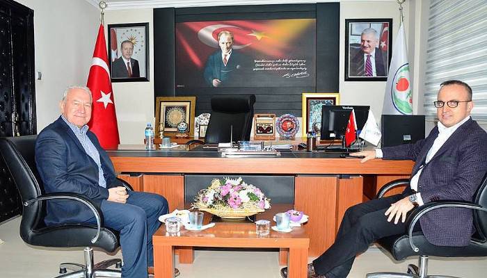 Turan, Yılmaz'a konuk oldu 