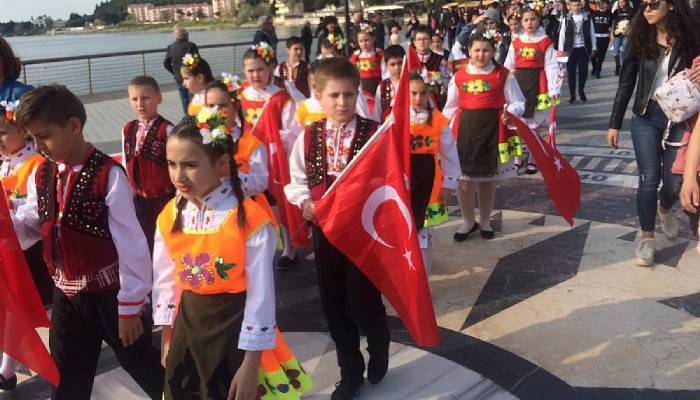 Troya Halk Dansları Festivali başladı