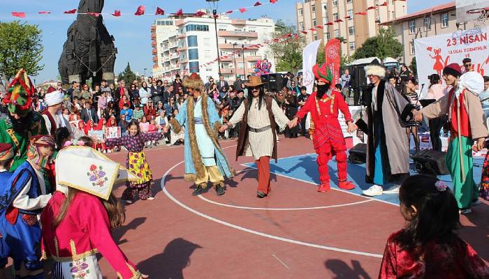 Karnaval tadında bayram