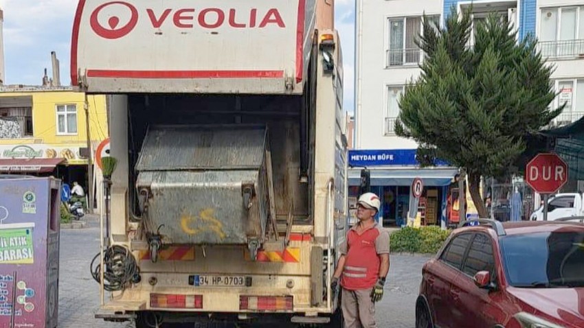 Kepez Belediyesi Çöp Konteynerleri Yıkama Çalışmalarına Devam Ediyor