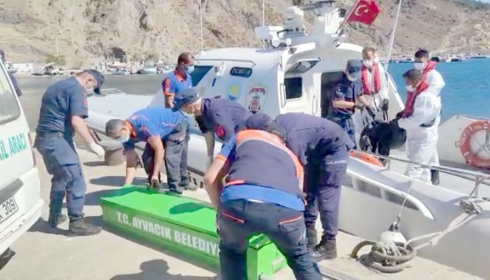 Ege Denizinde Yunan Barbarlığı, 4'ü Çocuk 6 Mülteci Öldü (VİDEO)