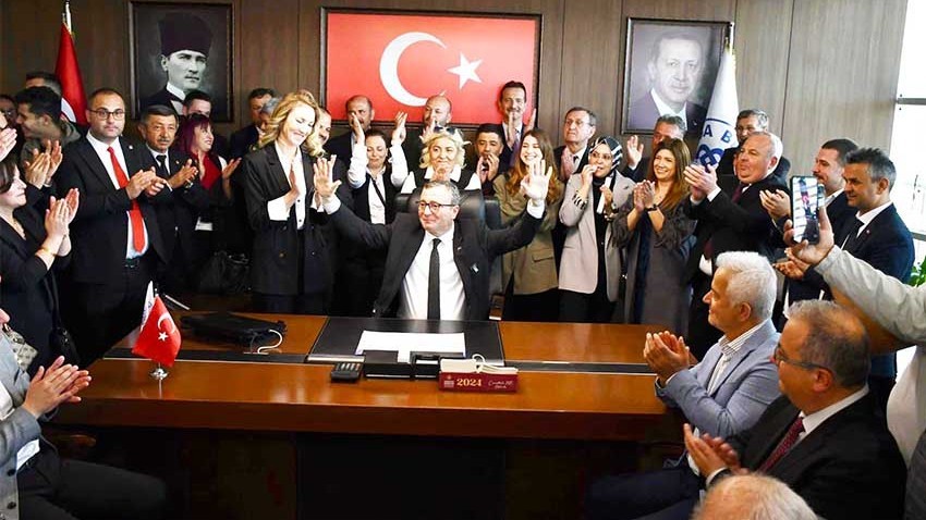 Biga Belediyesi’nde devir teslim