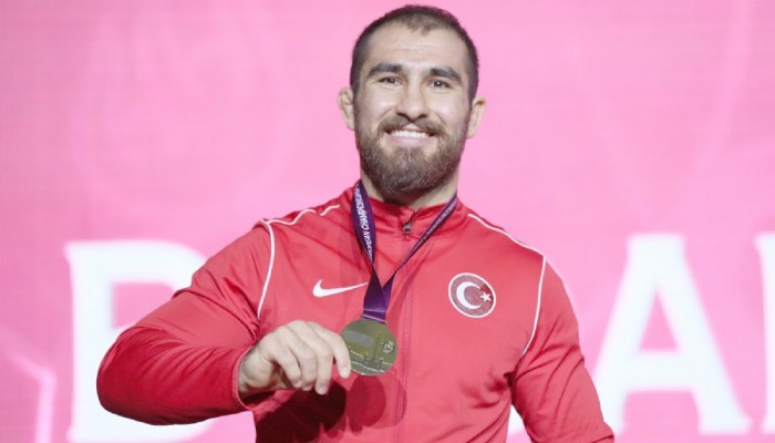 Türkiye’nin Avrupa Şampiyonasında 100. Altın  Madalyayı Feyzullah Aktürk Getirdi