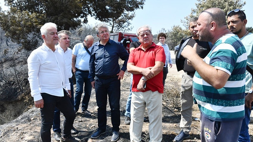 Başkan Vekili Mutluay, yangından etkilenen vatandaşlarla görüştü