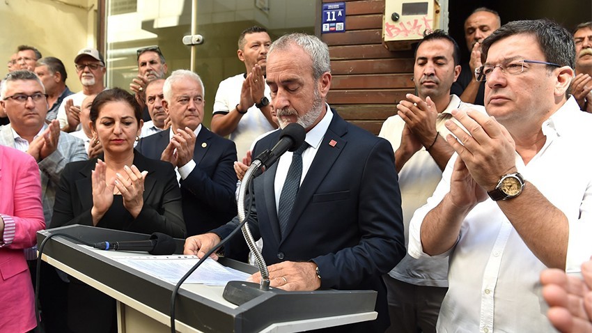 CHP’de Kayyum Kararı Protestoları Yükseliyor (videolu)