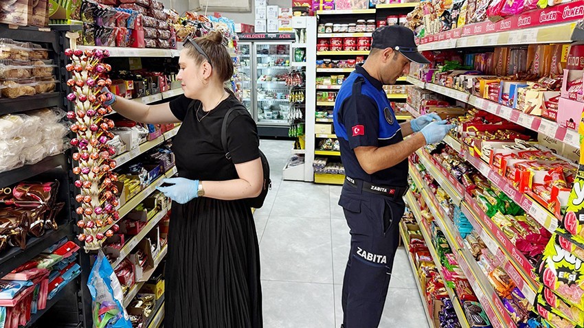 Lapseki'de Marketlere Fiyat ve Tarih Denetimi