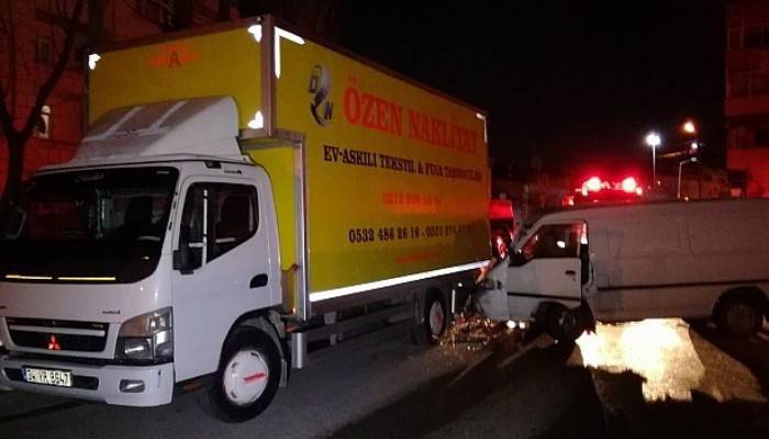  Buzlanma kazaya neden oldu : 1 yaralı