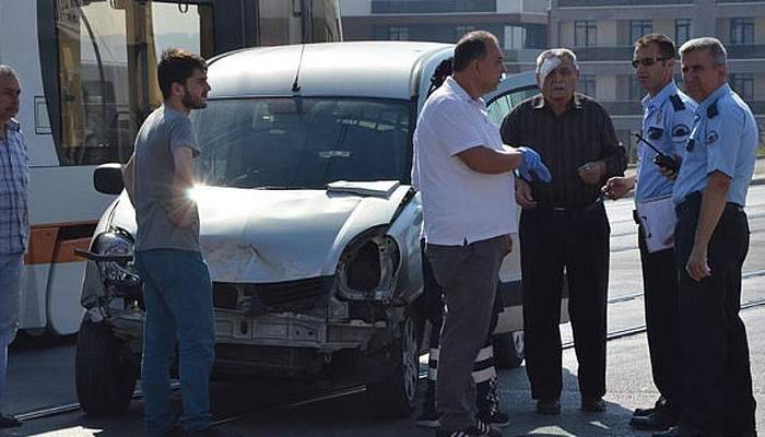 Canını değil kaza yaptığı aracını düşündü