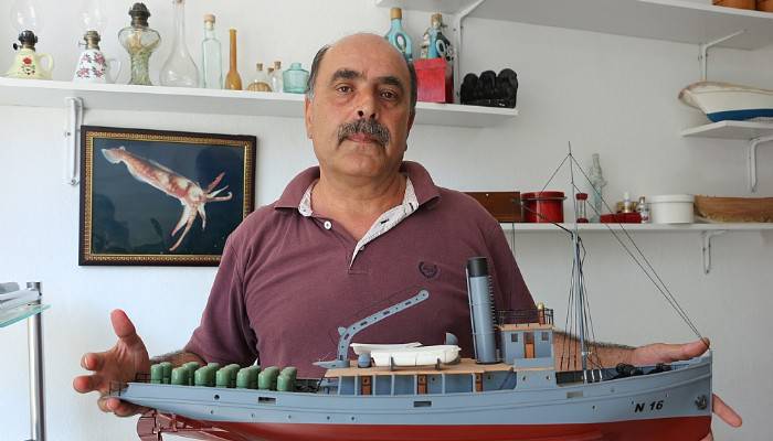 Nusret Mayın Gemisinin ahşaptan kopyasını yaptı
