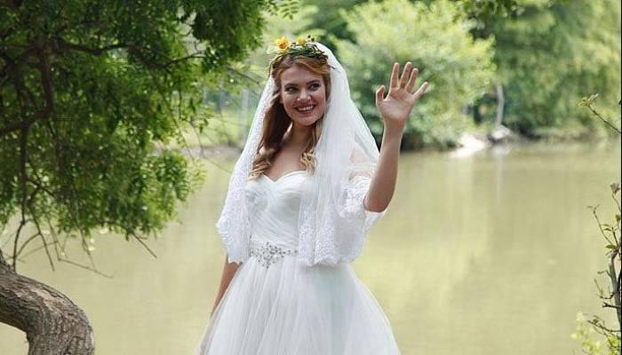 Derya Şensoy gelin oldu
