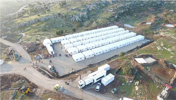 Kendini ‘Ak Düşünceli’ diye Tanıttı; ‘Öncü’ Deprem Gibi Vurdu…!