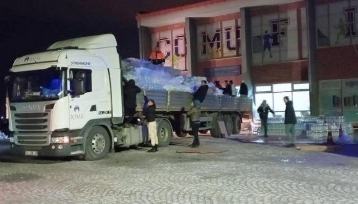 ÇOMÜ Butik İkinci ve Üçüncü Yardım Tırları Deprem Bölgesine Doğru Yola Çıktı