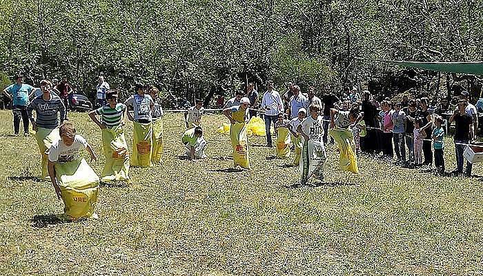 Beyçayırlılar derneği geleneksel piknik şenliği yapıldı 