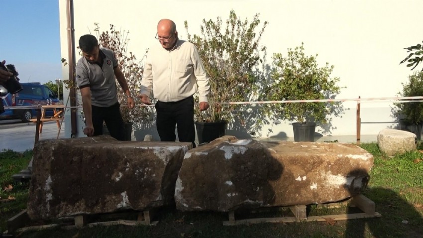 Hafriyat çalışmasında1800 yıllık mezar steli çıktı