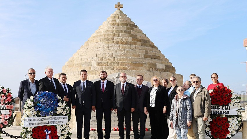 Gelibolu’da Beyaz Ruslar 105. Yıldönümünde Anıldı