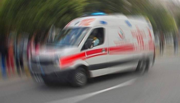  Tren öğrenci servisine çarptı: 2 yaralı 