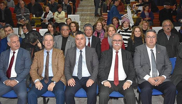 Emre Öz CHP Ayvacık İlçe Başkanı seçildi