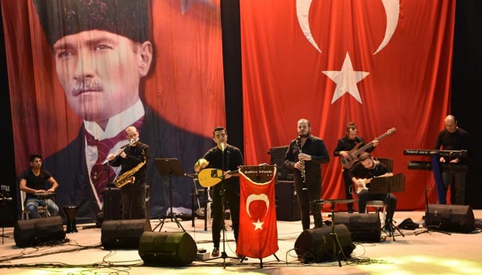 Konserler kulakların pasını sildi