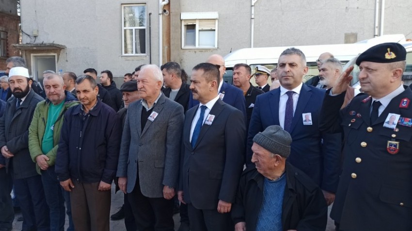 Lapseki’li Kıbrıs Gazisi Kıran Son Yolculuğuna Uğurlandı 