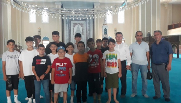 KUR’AN KURSU ÖĞRENCİLERİ ÇANAKKALE’Yİ GEZDİ
