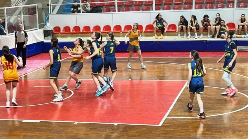 Bigalı Kızlar, Kocaeli’de Fırtına Gibi Esti! İÇDAŞ Spor Kulübü U14 Kız Basketbol Takımı Marmara Grup İkincisi Oldu