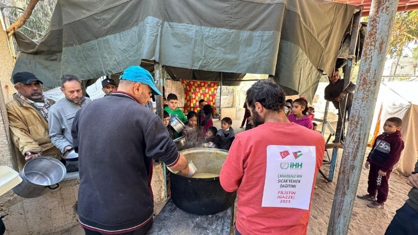 Çanakkale İHH İnsani Yardım Derneği'nden Gazze'ye Yardım Eli