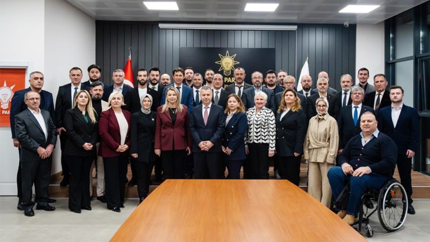 AK Parti Çanakkale’den Yeni Binada İlk Toplantı