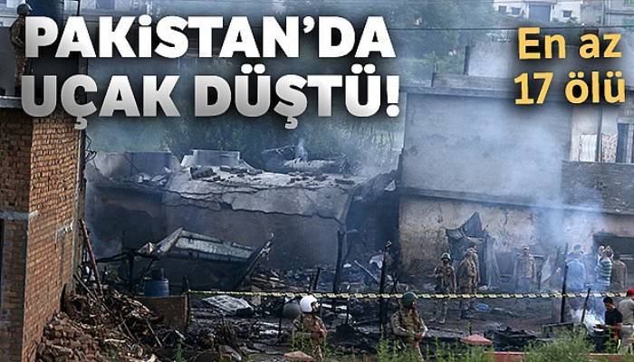 Pakistan'da uçak düştü: En az 17 ölü