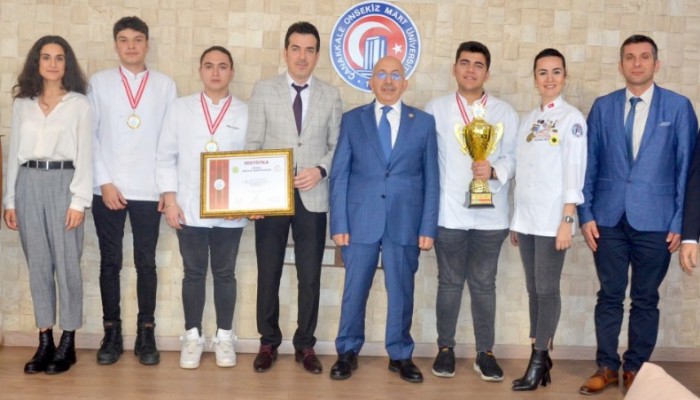 ÇOMÜ’lü Şampiyon Aşçılardan Rektör Sedat Murat’a Ziyaret