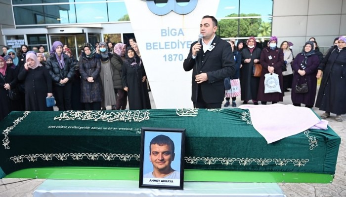 BELEDİYE PERSONELİ İÇİN TÖREN DÜZENLENDİ